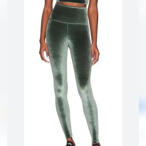 High Waisted Midi Legging Size XS